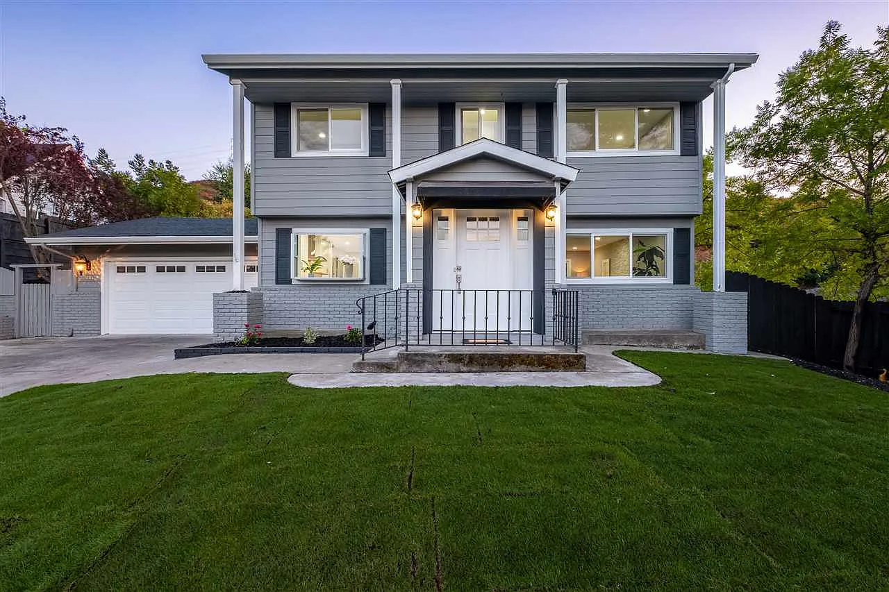 56 Buckingham Dr photo 1