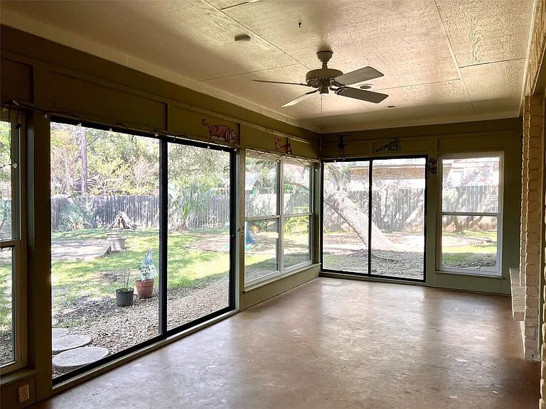 10608 Spicewood Club Dr — Photo 12