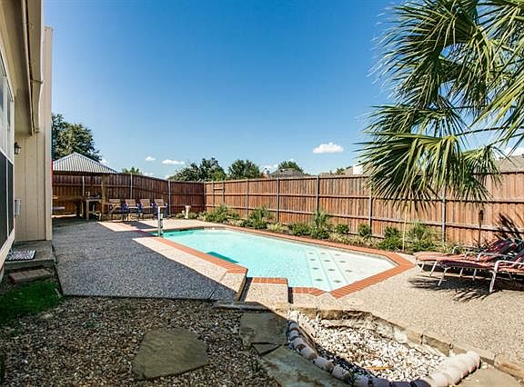 4th image of 6600 Bluebonnet Dr