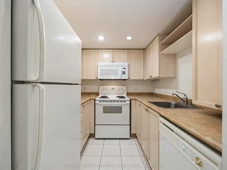 8 Park Rd #1713 — Photo 11