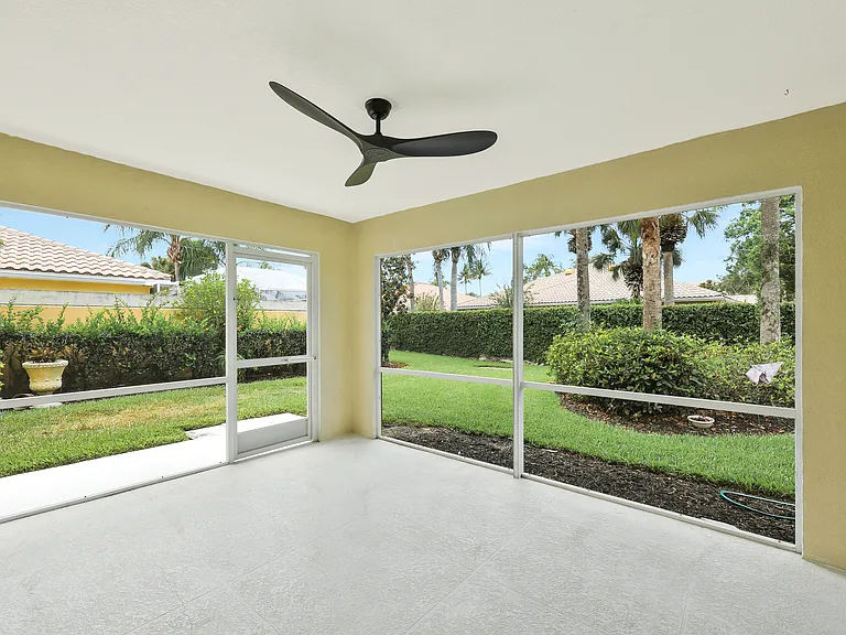 28050 Boccaccio Way — Photo 23