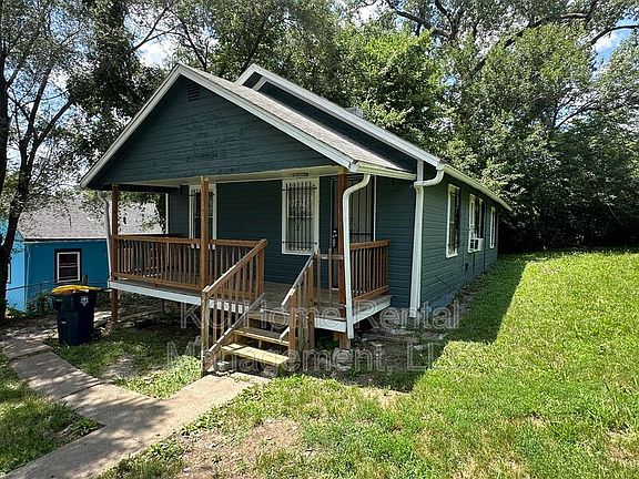 4th image of 4438 Bales Ave