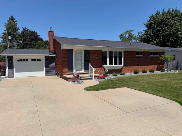 4938 Buckthorne Dr, Saginaw, MI 48603