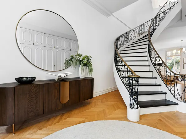 40 West 83rd Street T image 1 of 16