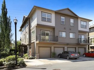 8904 NE Brentford Way, Hillsboro, OR 97006