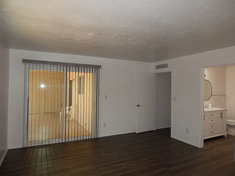 993 N Caribe Ave — Photo 7