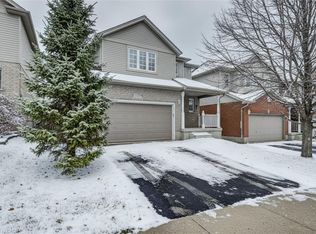 678 Interlaken Dr, Waterloo, ON N2T2Y5