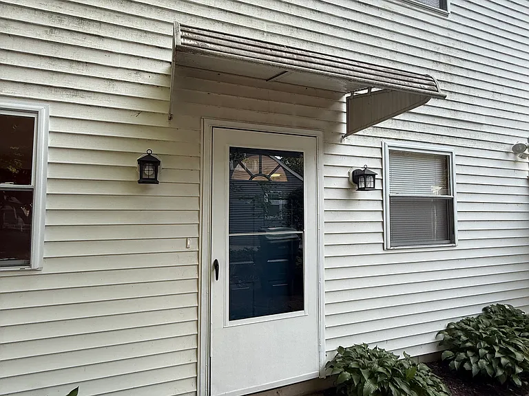 Daniel Rd — Photo 11