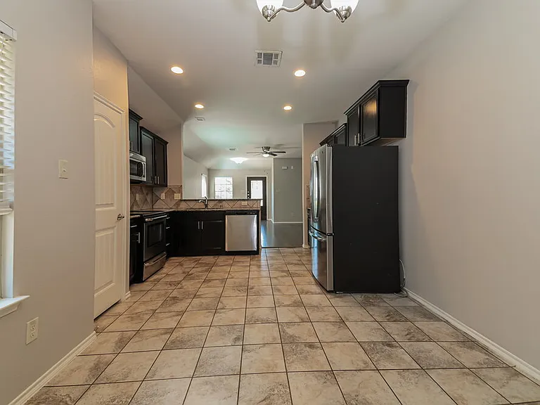 8905 Tenderfoot Ln — Photo 6