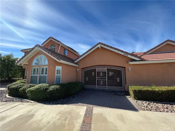 693 Bradbury Dr, Redlands, CA 92374