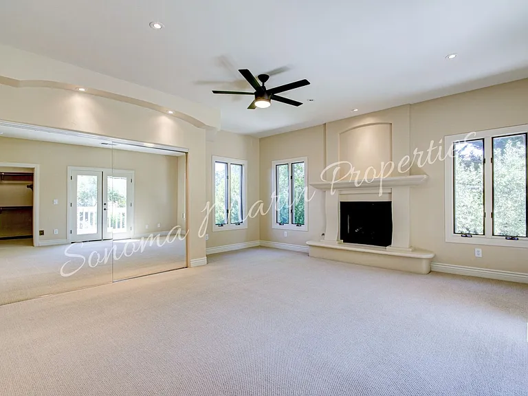 4626 Bennett View Dr — Photo 36