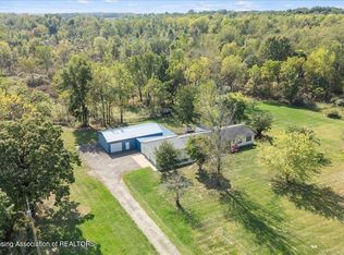 998 E Butterfield Hwy, Charlotte, MI 48813