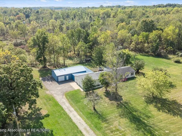 998 E Butterfield Hwy, Charlotte, MI 48813