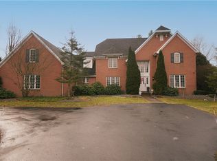 4596 Whippoorwill Dr, Hermitage, PA