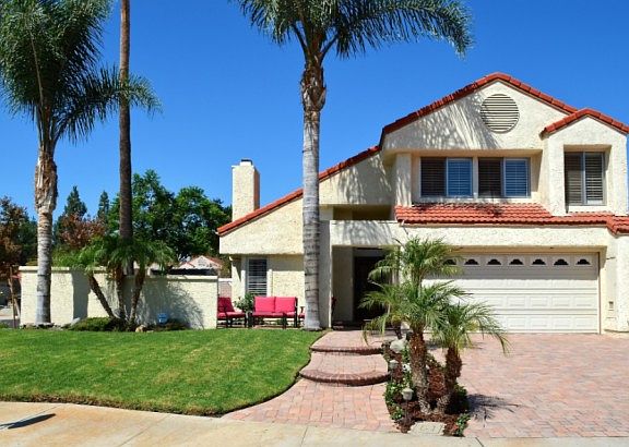 3rd image of 6651 N Benwood Dr