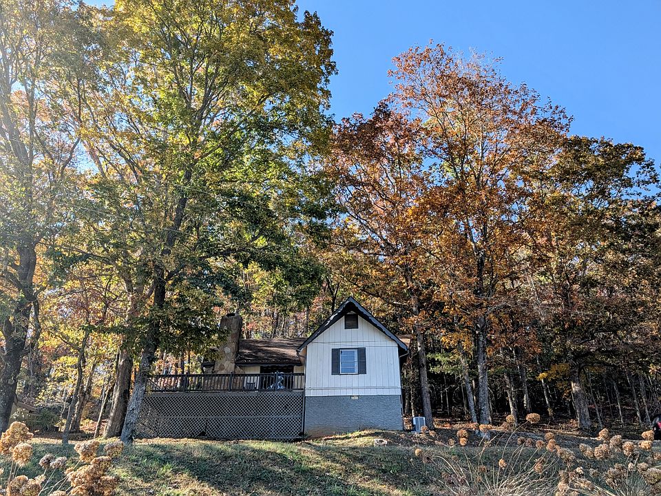 1st image of 155 Chalet Village Ln