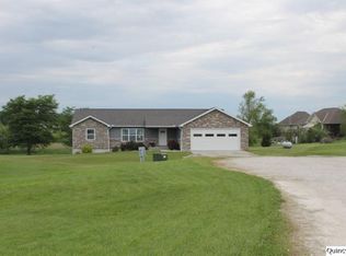 4334 Windward Dr, Palmyra, MO 63461