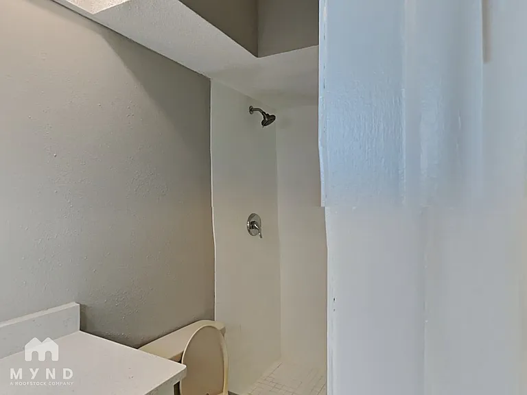 6339 Langston Ave — Photo 17