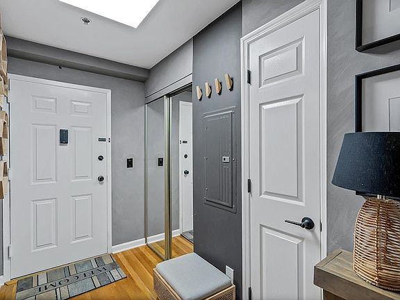 3rd image of 318 54th St APT 3I