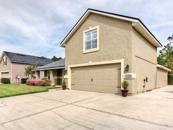2nd image of 2509 Royal Pointe Dr