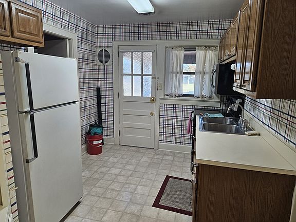 4th image of 1732 Brenner Ave #3