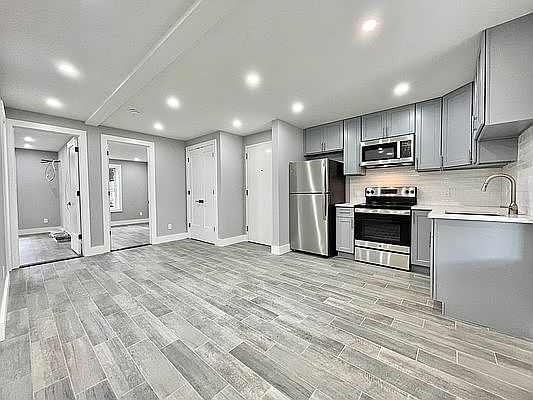 1st image of 20-22 41st St #1