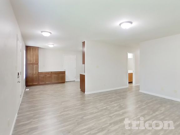 2nd image of 1475 Wilmington Blvd