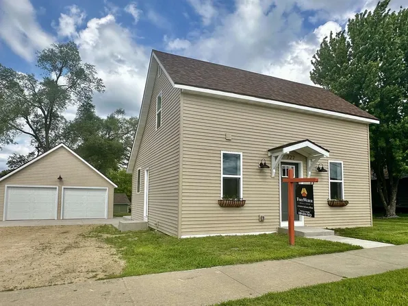 727 Hollister Avenue, Tomah, WI 54660