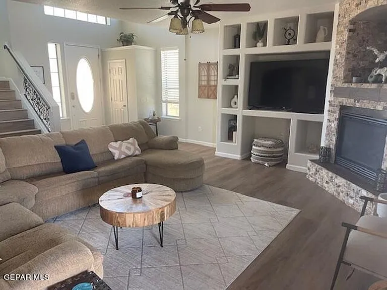 1627 Brillo Del Sol #C-T — Photo 13