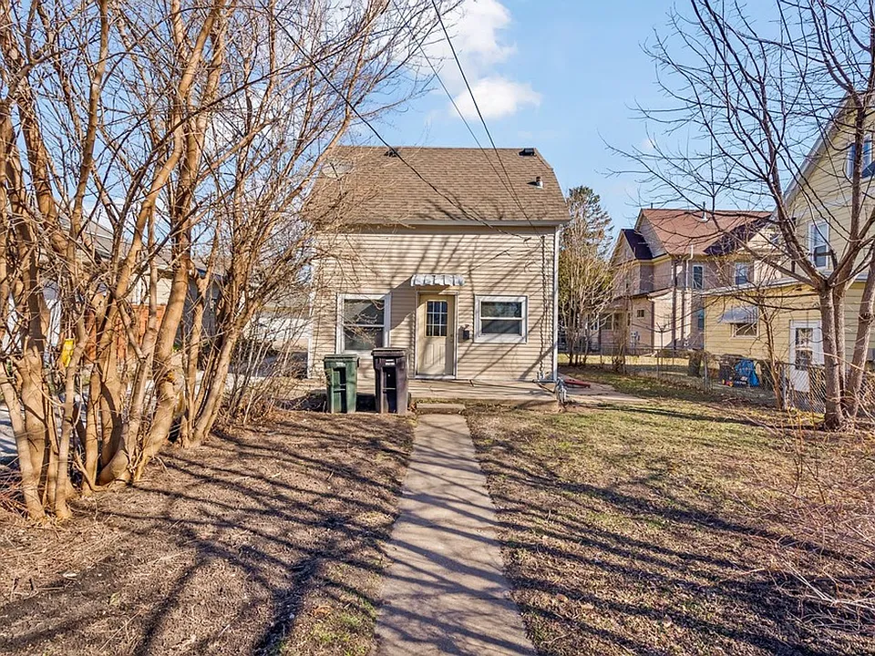 309 W 10th St