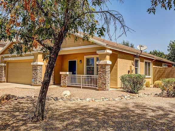 3rd image of 2492 E Los Alamos St