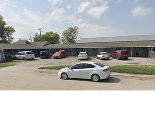 328 E Walnut St #1, Nevada, MO 64772