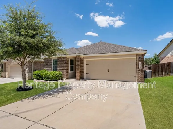 6083 Akin Cir, San Antonio, TX 78261