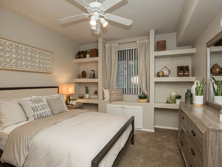 1c1 757 SQFT 1 Bed 1 Bath