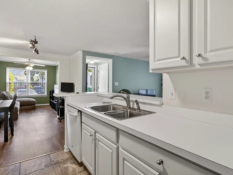 534 Fairway Lookout — Photo 6