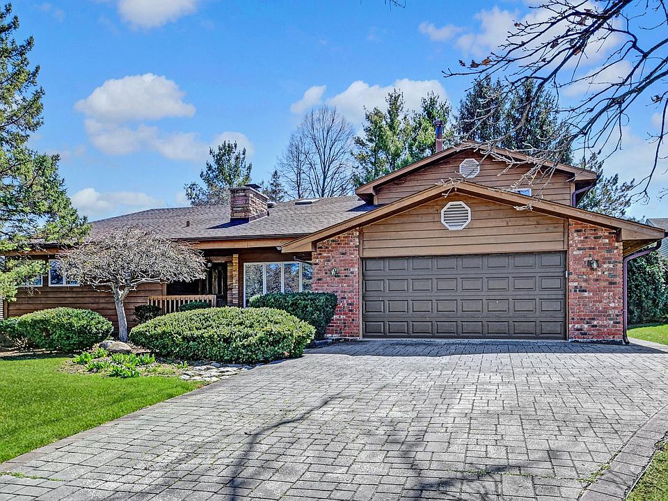 1st image of 7259 W 119th Pl