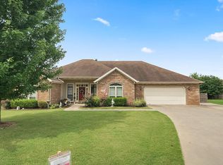 2905 N Quail Creek Dr, Fayetteville, AR 72703