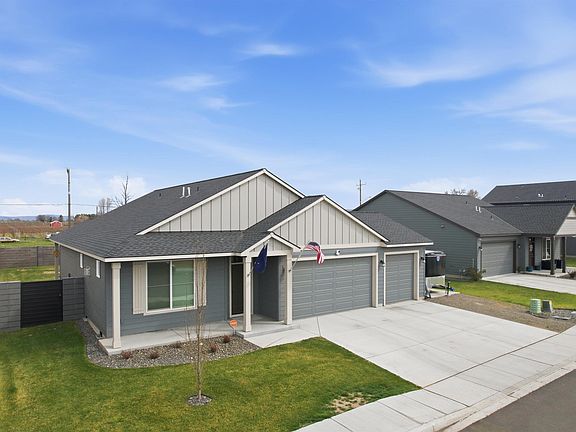 2nd image of 1403 Diamond Ave
