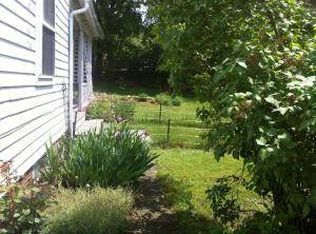 16 Meadow St, Great Barrington, MA 01230