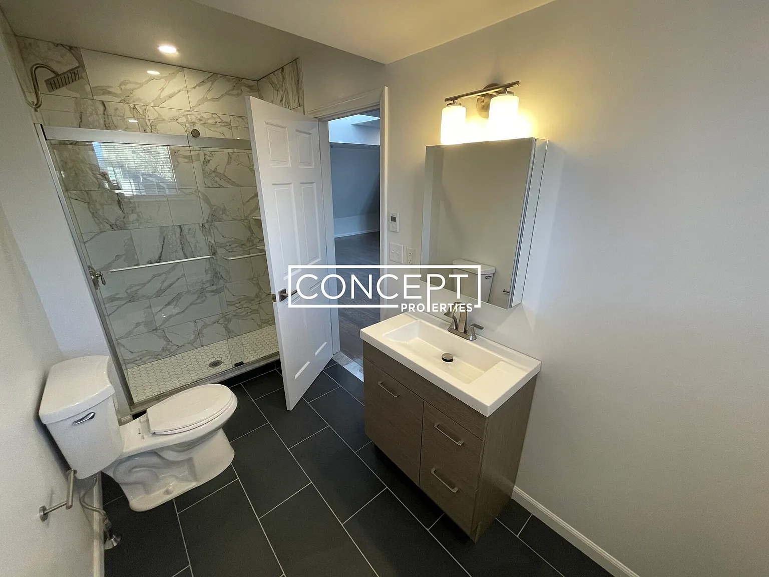 3 bed, 2.0 bath, $5,800 — Photo 4