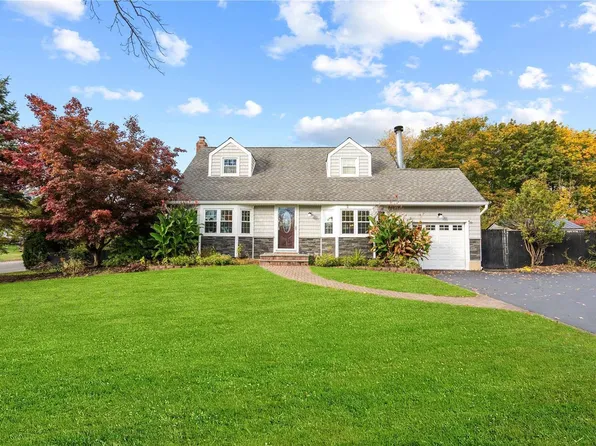 3 Johnson Street, Commack, NY 11725