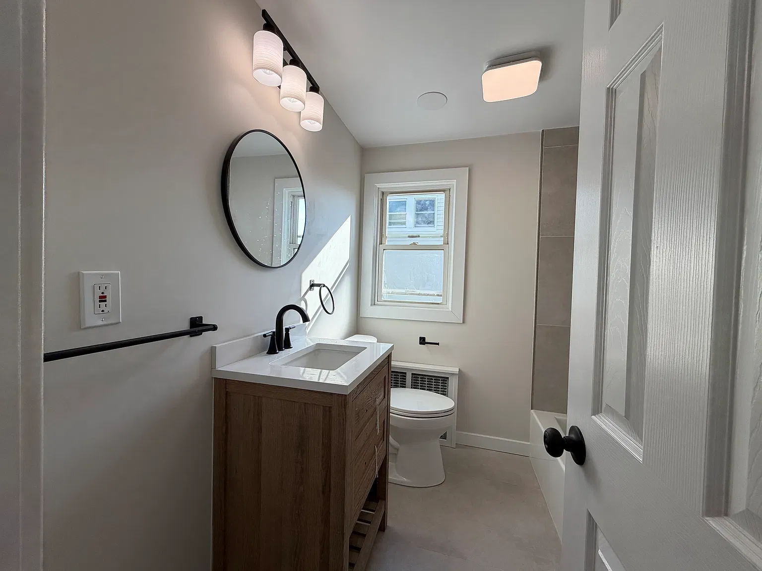 3 bed, 1000 sqft, $3,450 — Photo 4