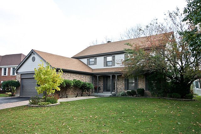 1st image of 521 W Foxdale Ln