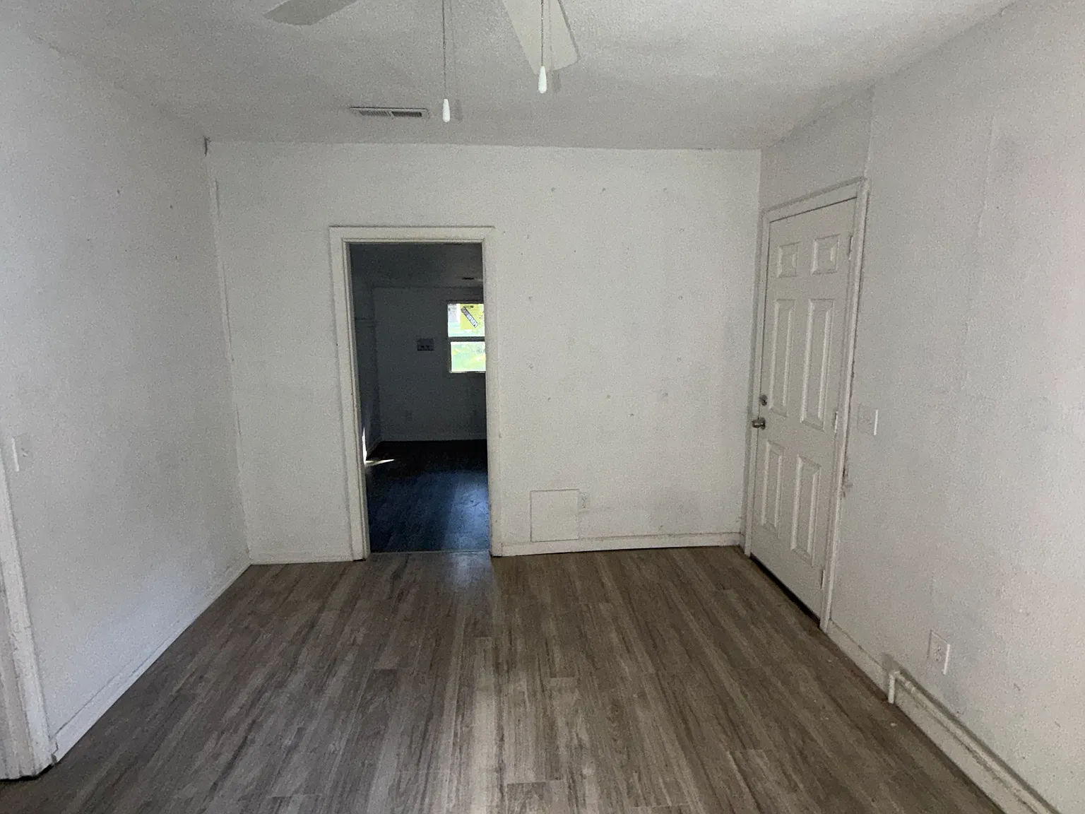 2 bed, 1172 sqft, $900 — Photo 3