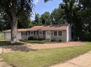 4100 E Donaldson Dr, Saint Louis, MO