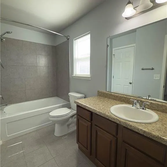 741 Morningside Dr — Photo 7