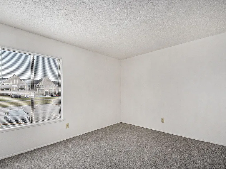 Normandy Village Apartments — Photo 26