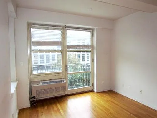 Rented by Mark David | media 67