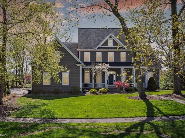 120 Parkview Pl, Bellevue, OH 44811