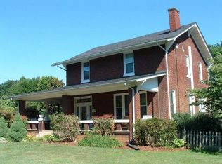 616 W Locust St, Johnson City, TN 37604
